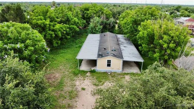 $950 | 704 Rd Runner Street, Donna, TX 78537