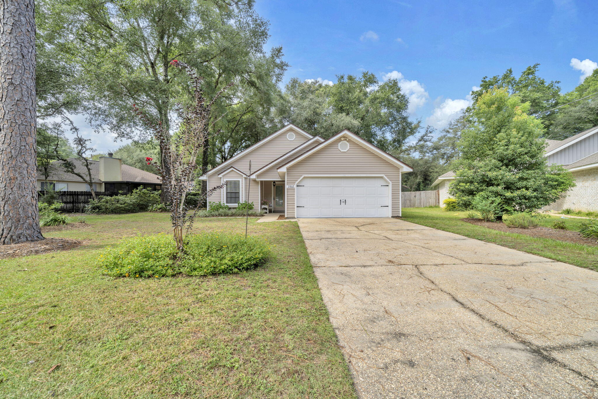 2802 Ram Lane Crestview, FL 32539 - Photo 4 of 39 38-web-or-mls-DSC08770