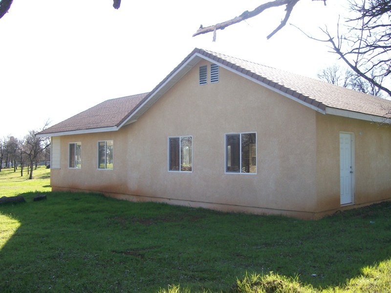 21400 Boyle Road Palo Cedro, CA 96073 - Photo 3 of 7 Studio/oversized 2 car garage - unfinish