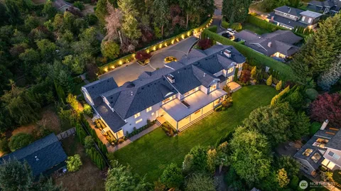 $9,488,000 | 3183 95th Place Northeast, Clyde Hill, WA 98004