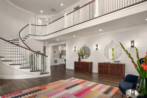 $9,488,000 | 3183 95th Place Northeast, Clyde Hill, WA 98004