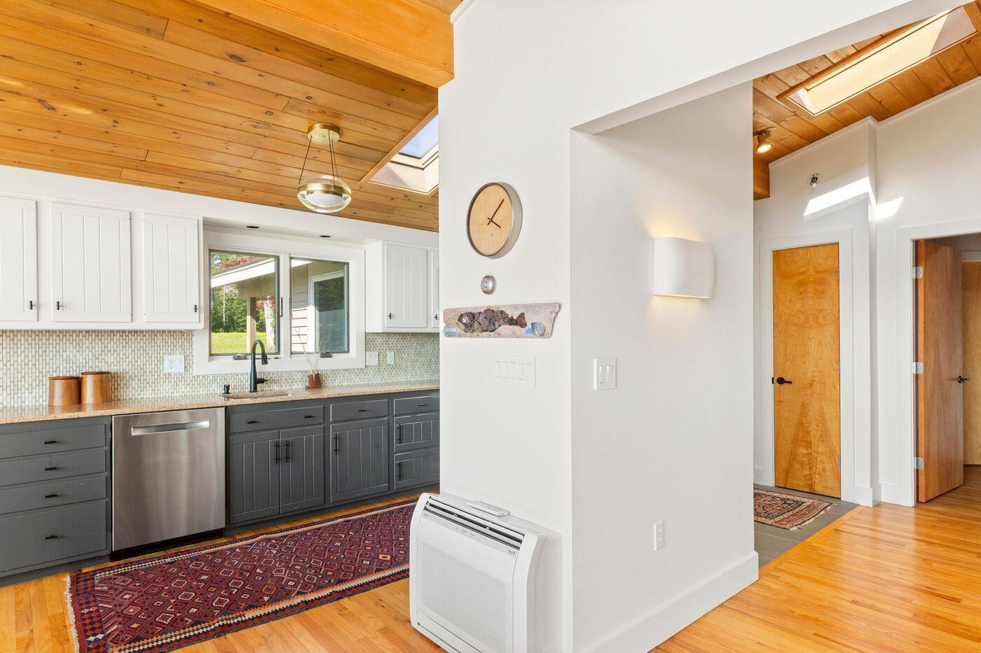 1588 Turtle Head Road Islesboro, ME 04848 - Photo 10 of 45