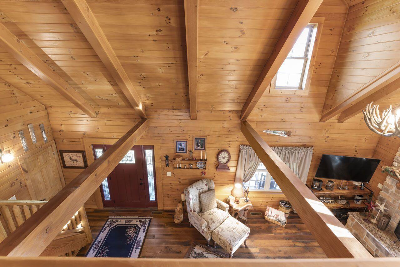 17040 Murray Road Mount Vernon, OH 43050 - Photo 41 of 64 Look at those beams!