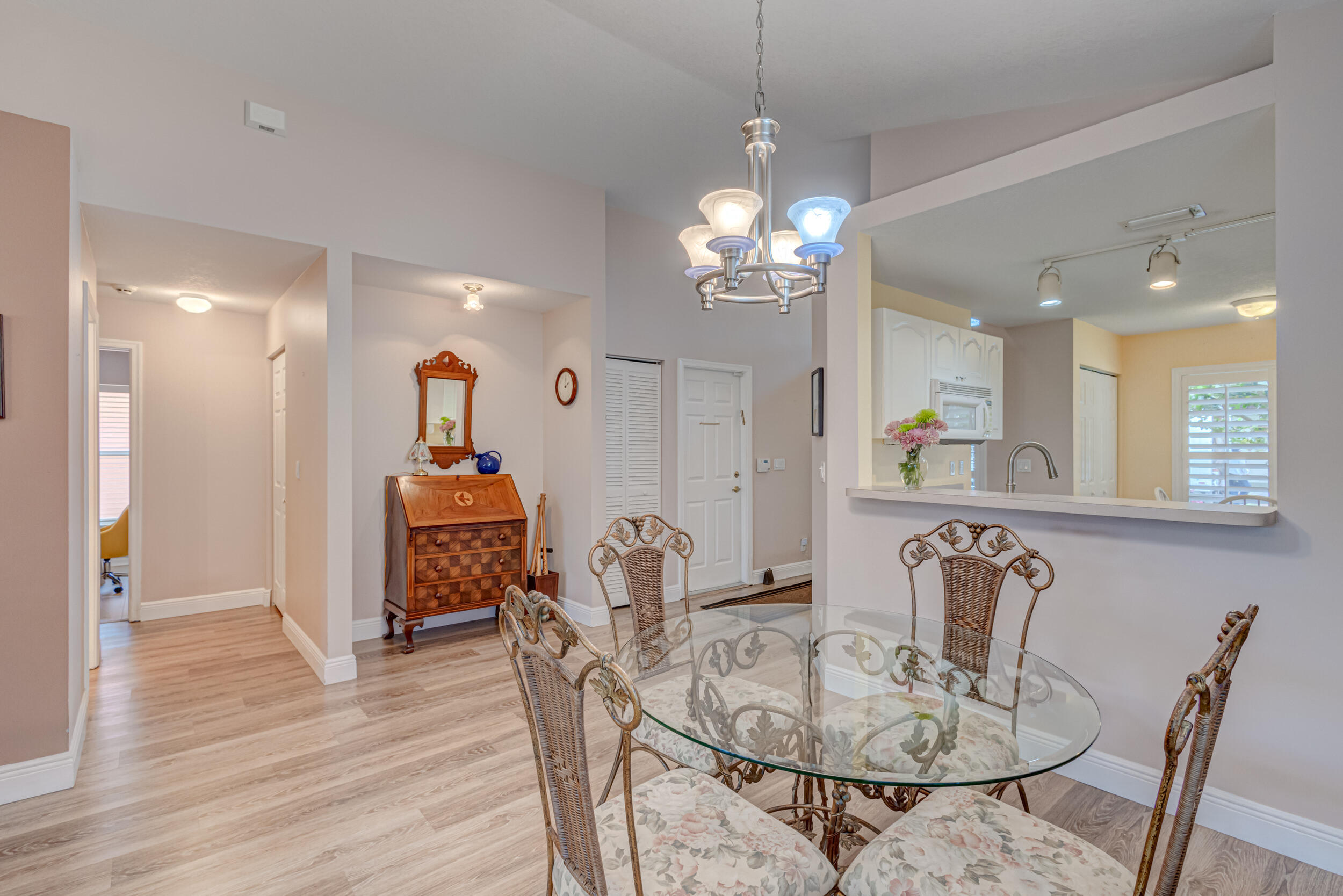 5015 Elpine Way Riviera Beach, FL 33418 - Photo 14 of 65 Dining Area