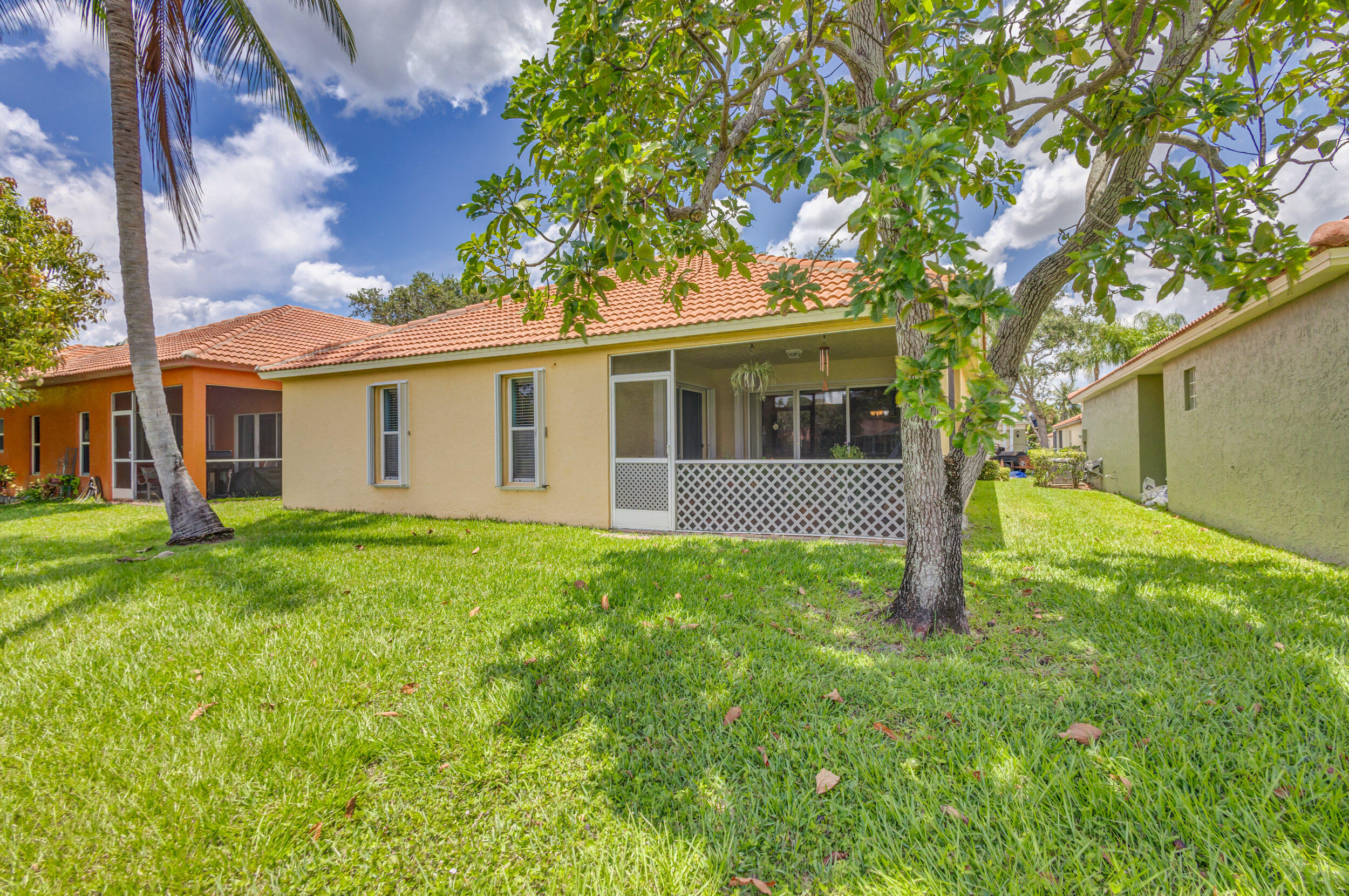 5015 Elpine Way Riviera Beach, FL 33418 - Photo 36 of 65 Exterior Back
