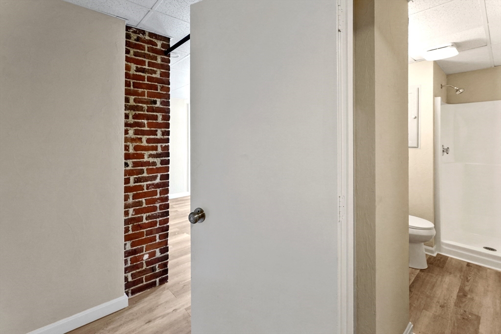 34 Worcester Road Charlton, MA 01507 - Photo 12 of 38