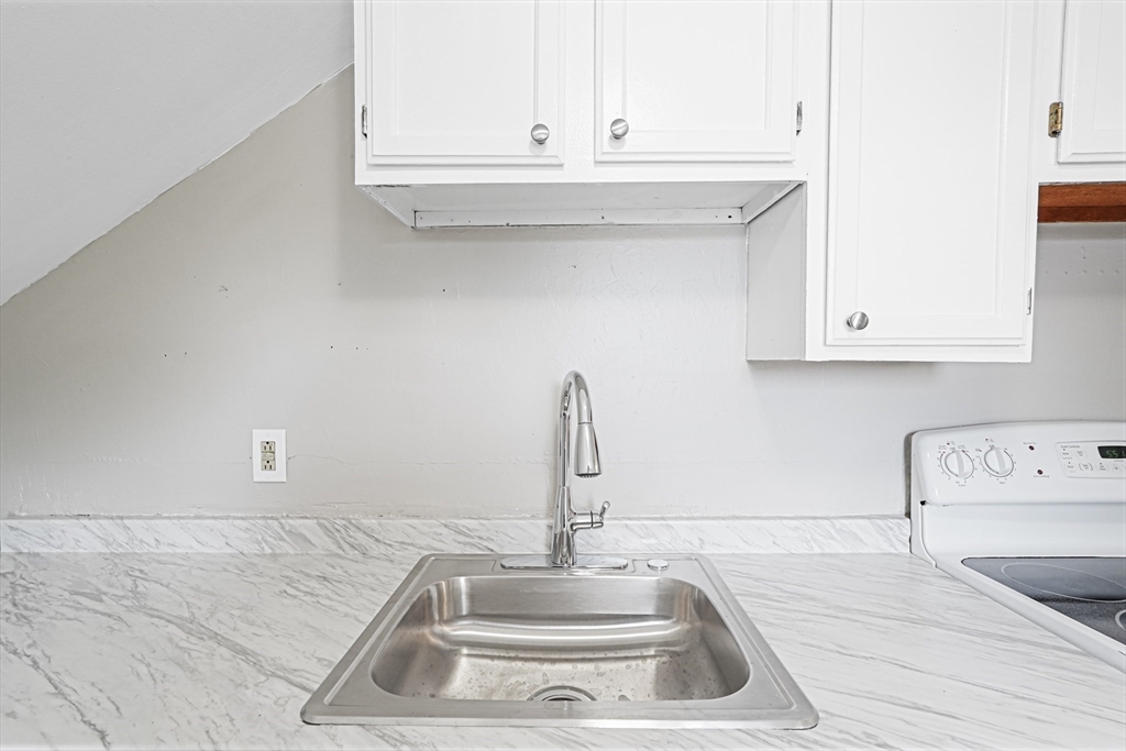 34 Worcester Road Charlton, MA 01507 - Photo 23 of 38