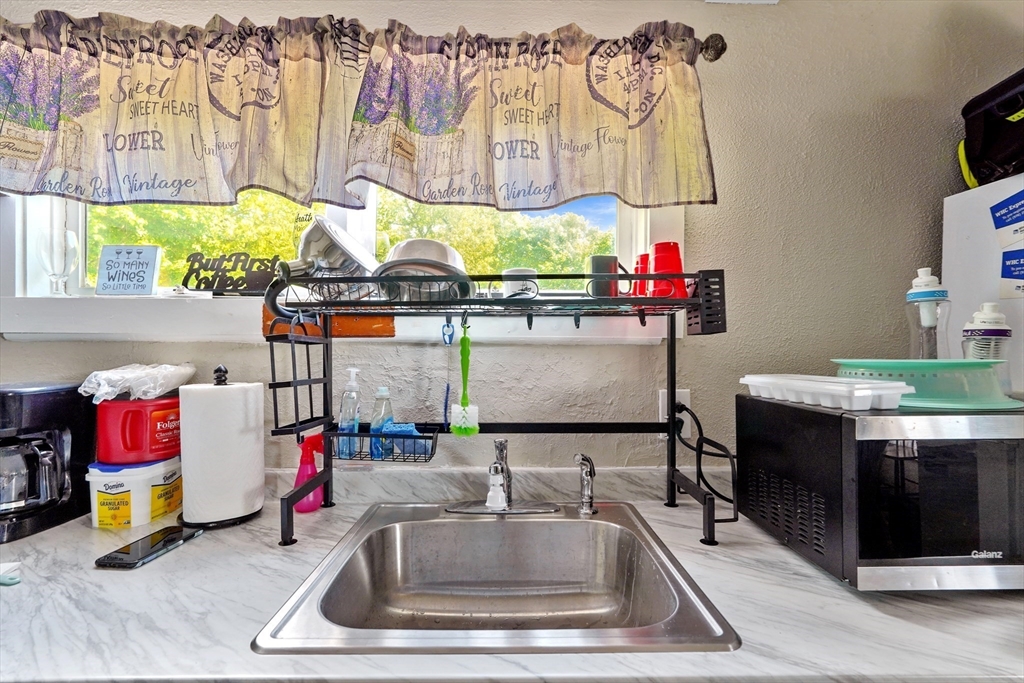 34 Worcester Road Charlton, MA 01507 - Photo 29 of 38