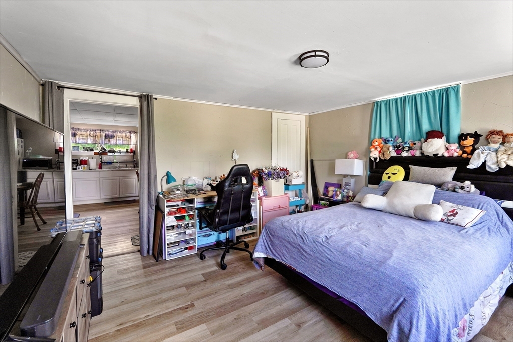 34 Worcester Road Charlton, MA 01507 - Photo 31 of 38