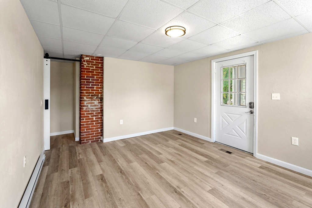 34 Worcester Road Charlton, MA 01507 - Photo 7 of 38