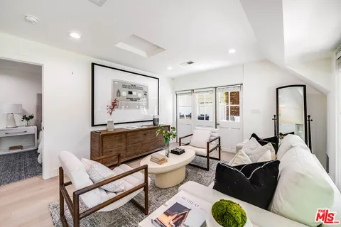 $6,395,000 | 547 Loring Avenue, Los Angeles, CA 90024