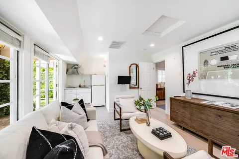 $6,395,000 | 547 Loring Avenue, Los Angeles, CA 90024