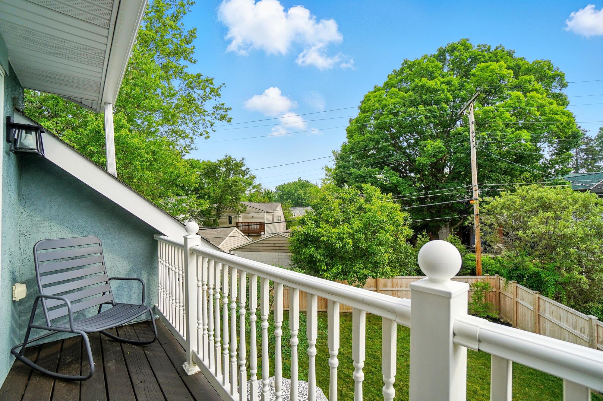 188 Chatham Road Columbus, OH 43214 - Photo 29 of 61 MASTER PRIVATE BALONY