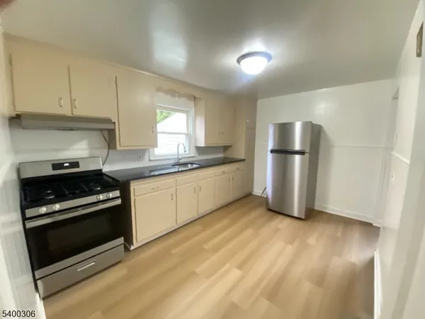 $3,550 | 1598 Front Street, Scotch Plains, NJ 07076