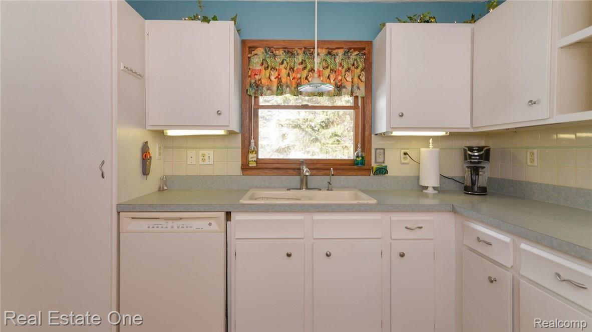 7901 Pinckney Road Pinckney, MI 48169 - Photo 16 of 42 17_7.jpg