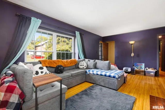 $150,000 | 336 West Chestnut Street, Canton, IL 61520