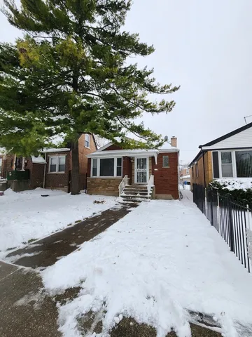 $2,200 | 10104 South Prairie Avenue, Chicago, IL 60628