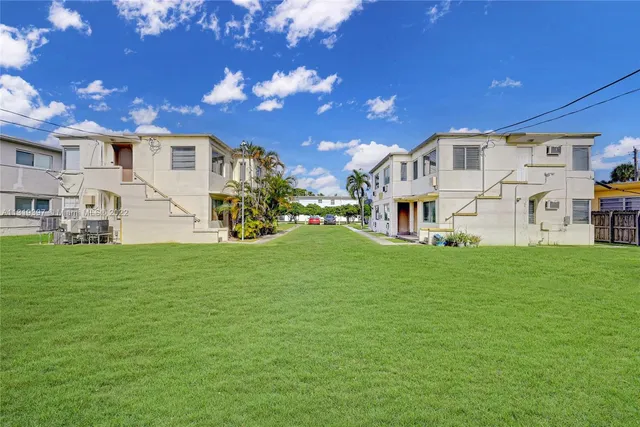 $2,650,000 | 1920 Biarritz Drive, Miami Beach, FL 33141