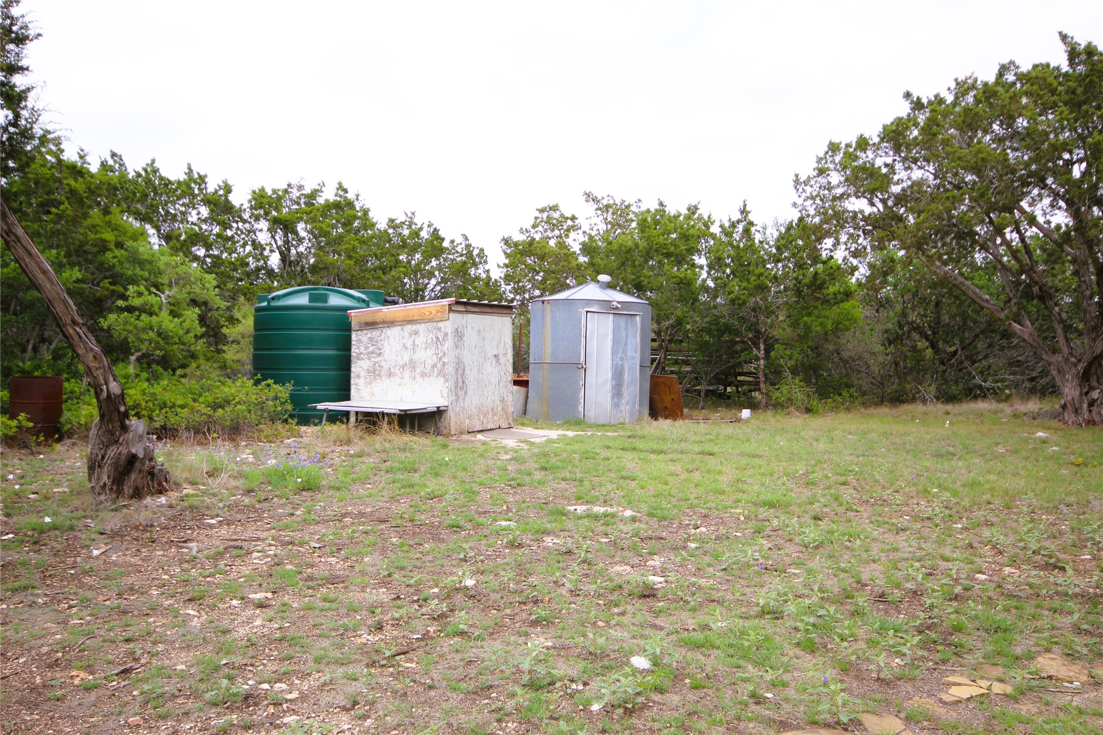 51 Dead End Rd Mountain Junction, TX 76849 - Photo 28 of 32 a backyard of a house with lots of green space