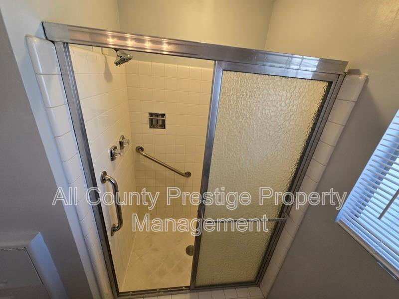 3308 East Camelback Road Phoenix, AZ 85018 - Photo 11 of 12 Photo #11