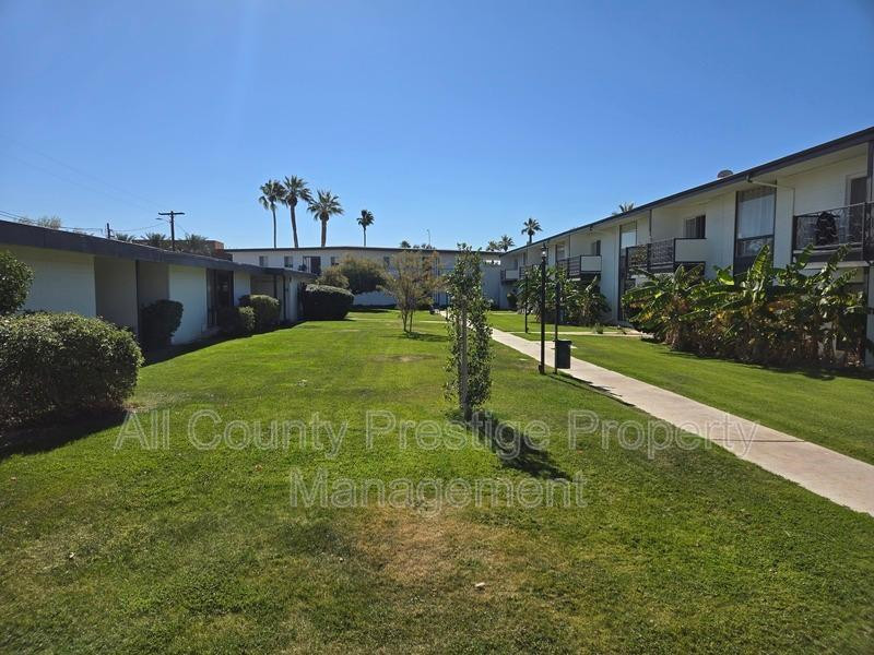 3308 East Camelback Road Phoenix, AZ 85018 - Photo 2 of 12 Photo #2