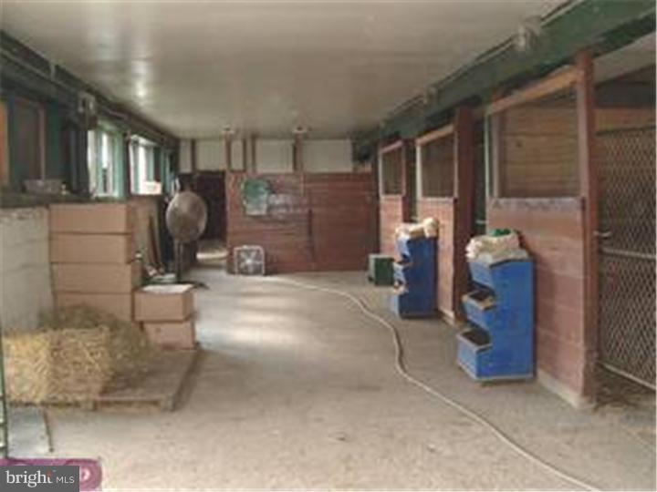 485 Sharp Road Avondale, PA 19311 - Photo 4 of 21 Gallery Image 4