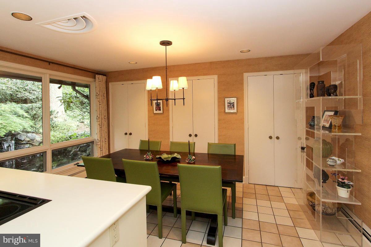 5833 Plainview Road Bethesda, MD 20817 - Photo 8 of 30 Kitchen