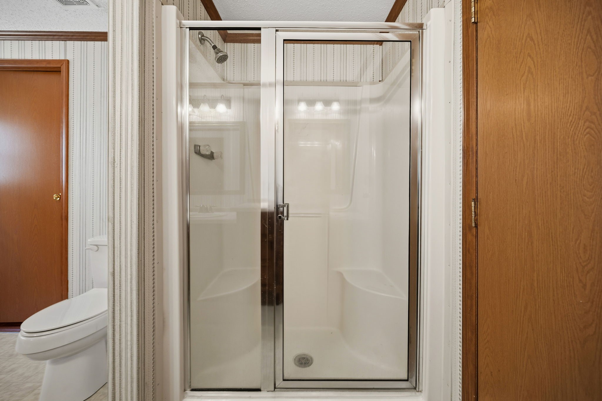 207 Vivian Road Onalaska, TX 77360 - Photo 30 of 33 Primary shower.