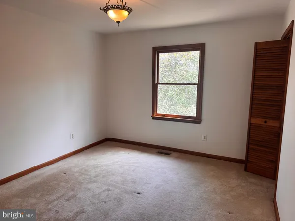 $2,500 | 420 Council Bluffs Court, Lusby, MD 20657