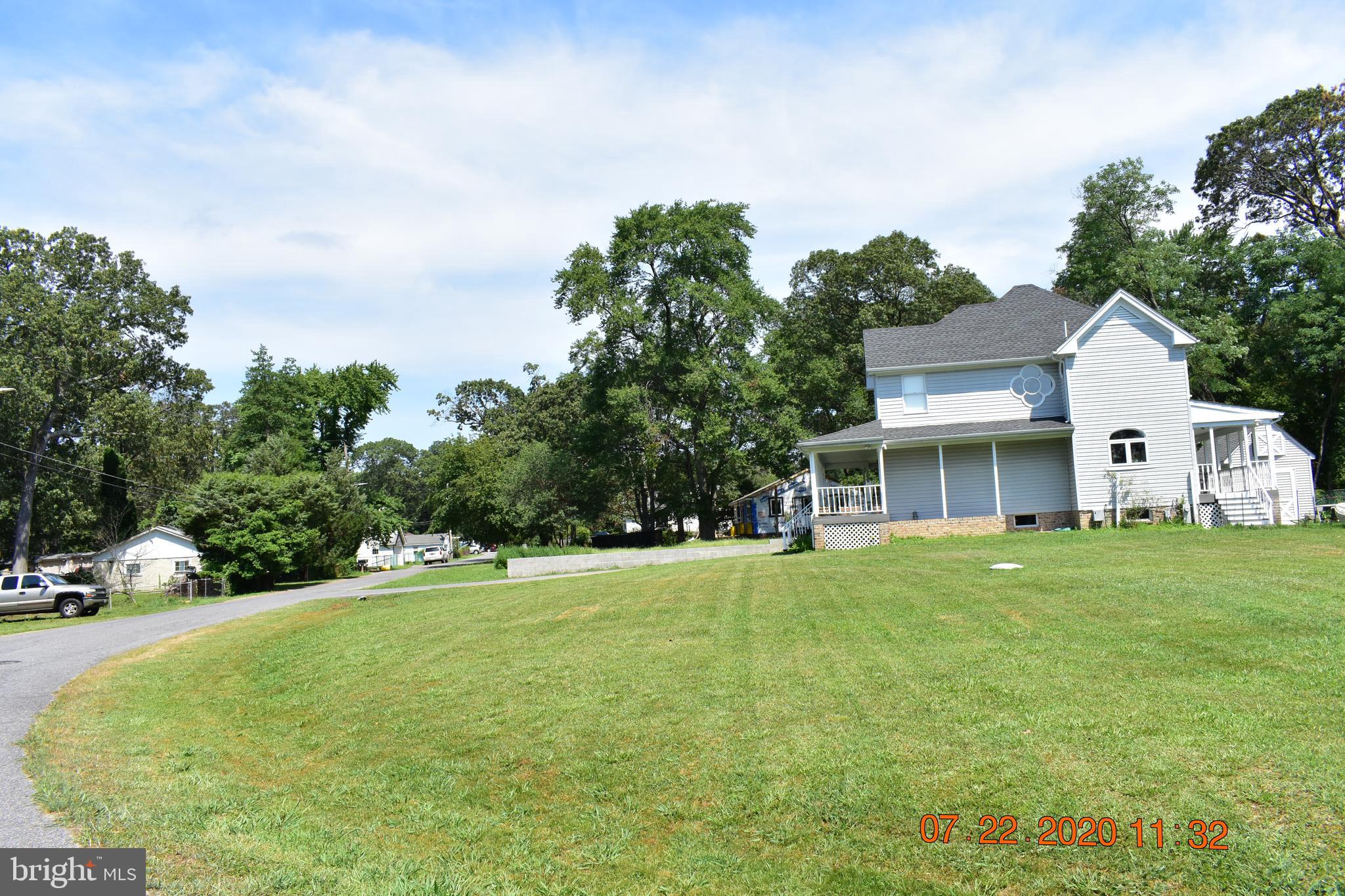 7973 West Riverside Drive Pasadena, MD 21122 - Photo 14 of 18 That Yard!
