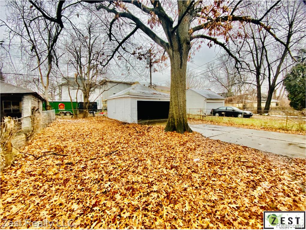14300 Strathmoor Street Detroit, MI 48227 - Photo 18 of 19