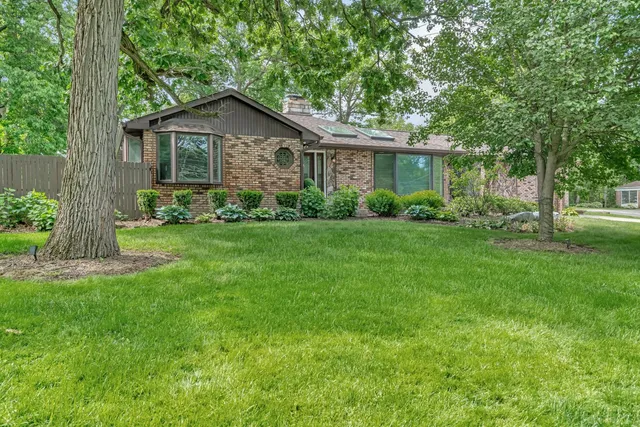 $574,900 | 9109 123rd Street, Palos Park, IL 60464