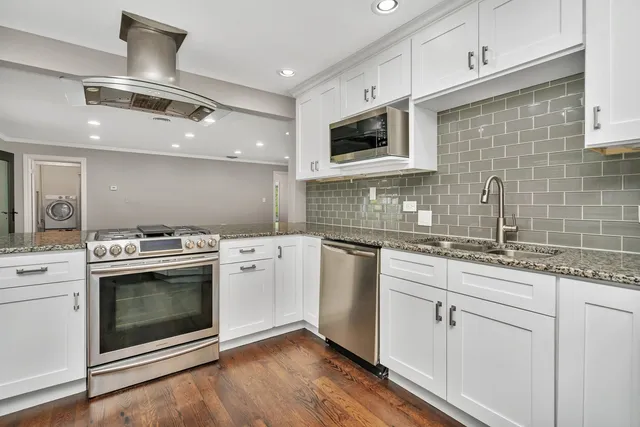 $574,900 | 9109 123rd Street, Palos Park, IL 60464