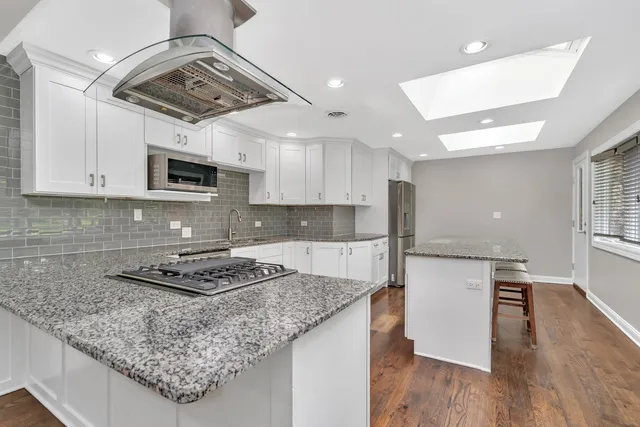 $574,900 | 9109 123rd Street, Palos Park, IL 60464