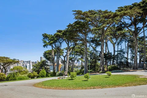$2,795,000 | 982 Hayes Street, San Francisco, CA 94117