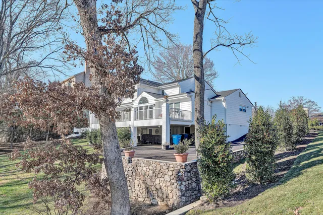 $825,000 | 3659 Peakwood Drive Southwest, Roanoke, VA 24014