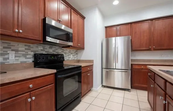 $2,000 | 3087 Ashland Lane North, Kissimmee, FL 34741