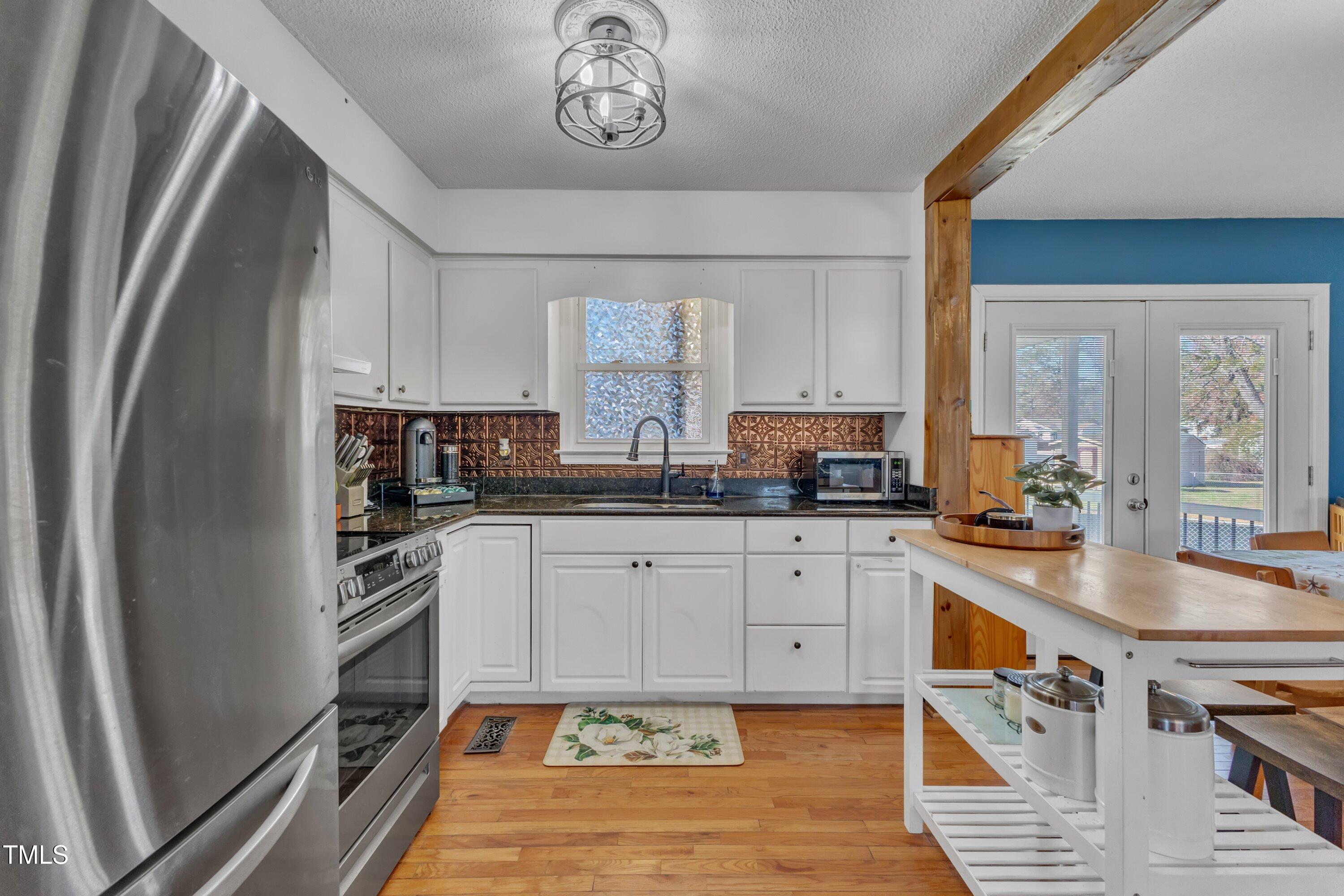 201 Barbour Road Smithfield, NC 27577 - Photo 14 of 37 21-201-Barbour-30