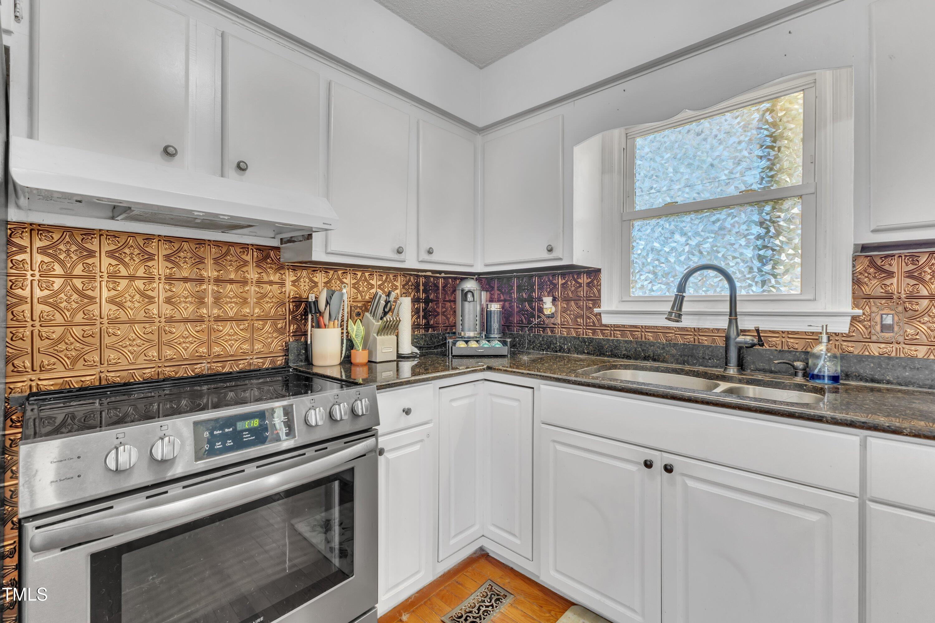 201 Barbour Road Smithfield, NC 27577 - Photo 15 of 37 24-201-Barbour-33