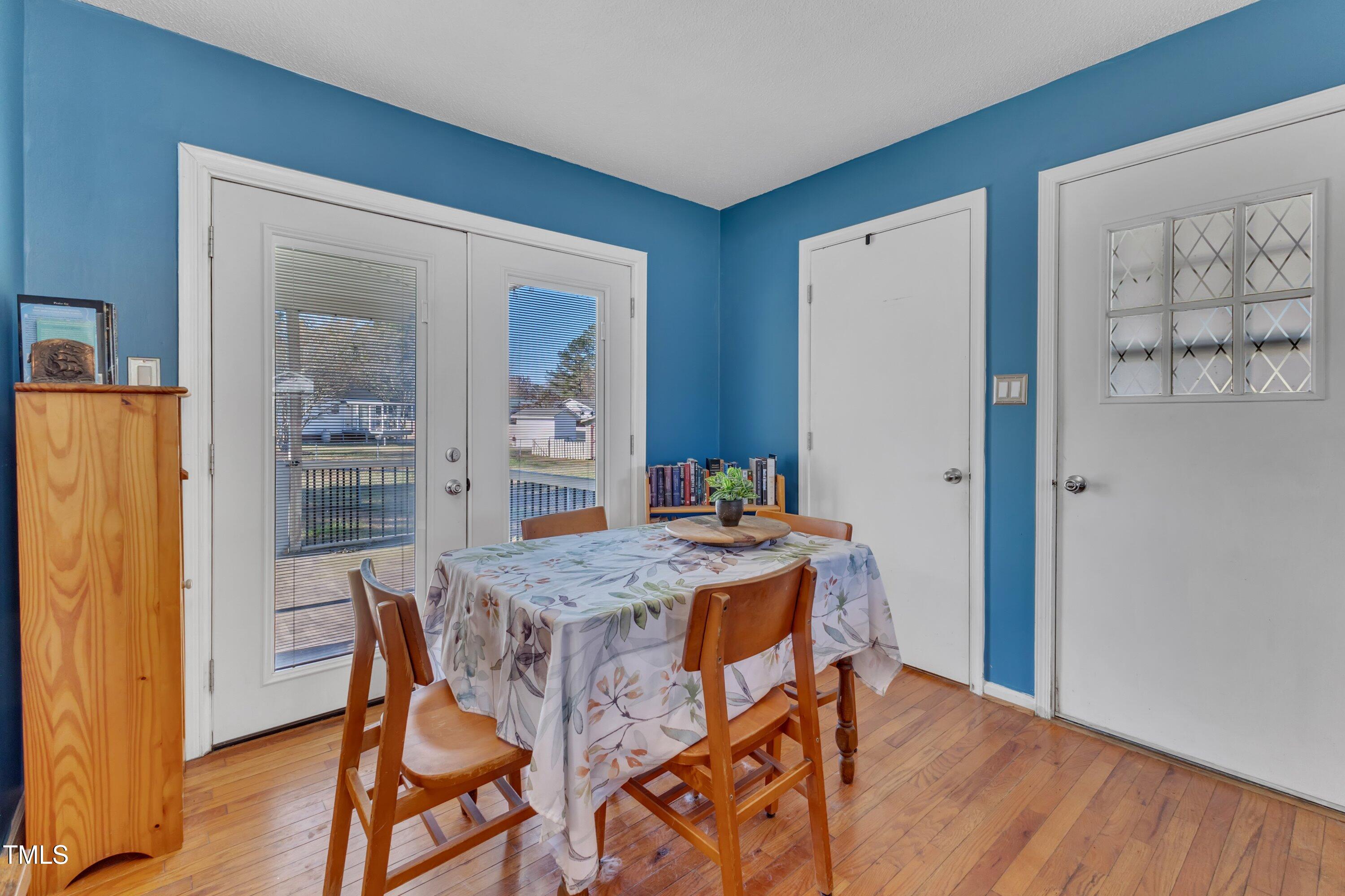 201 Barbour Road Smithfield, NC 27577 - Photo 19 of 37 28-201-Barbour-37