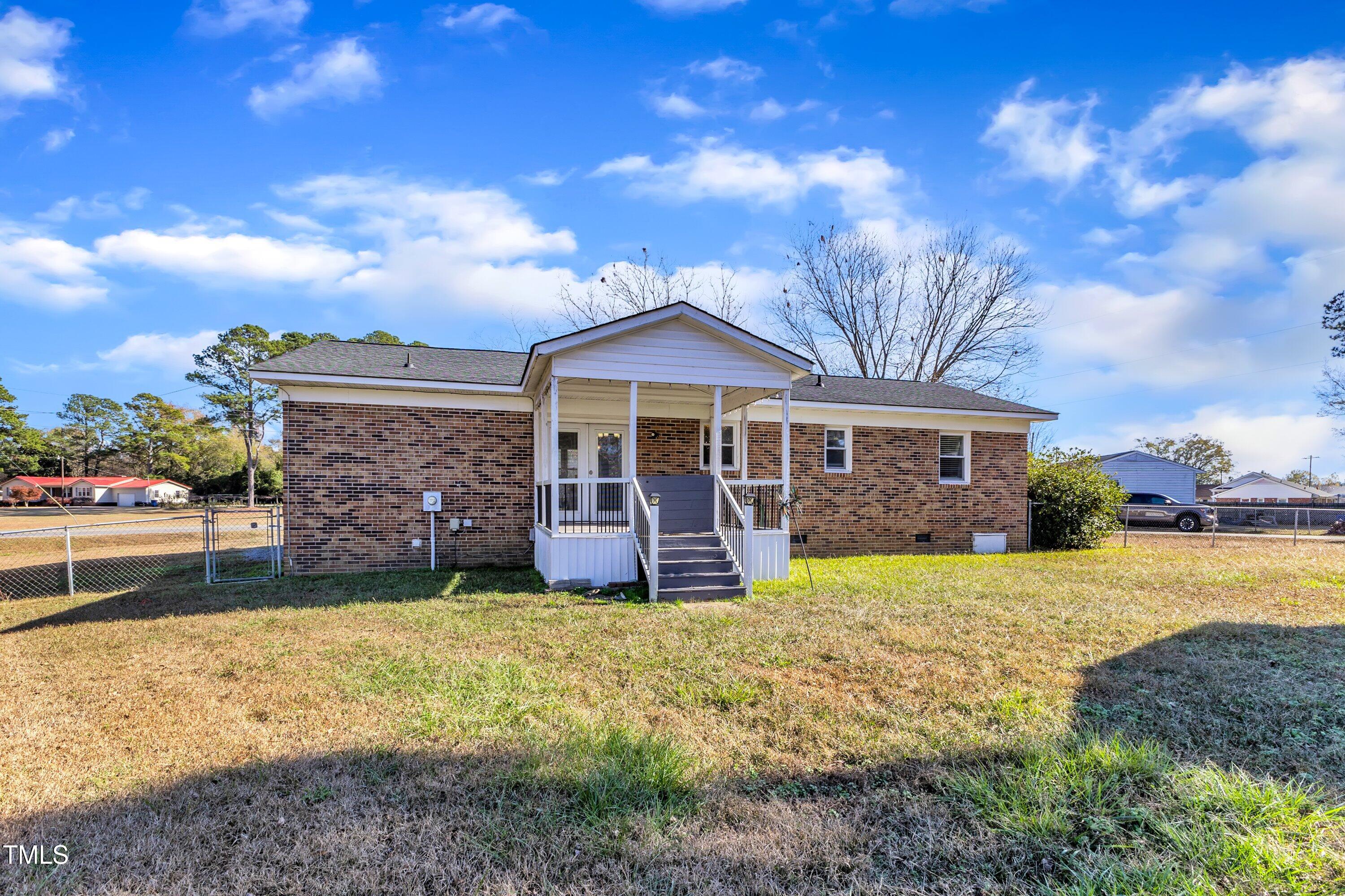201 Barbour Road Smithfield, NC 27577 - Photo 31 of 37 31-201-Barbour-40