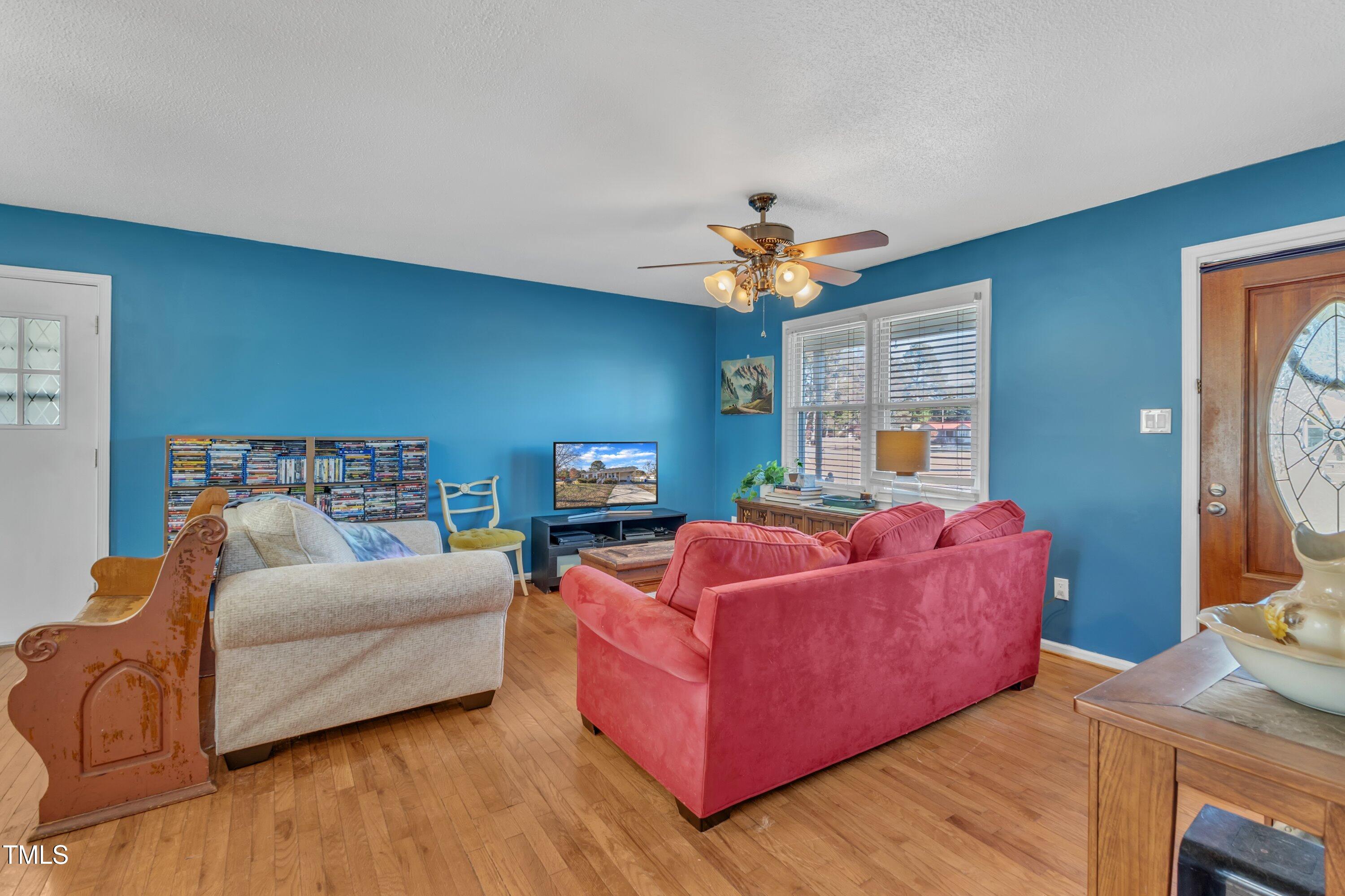 201 Barbour Road Smithfield, NC 27577 - Photo 9 of 37 16-201-Barbour-25