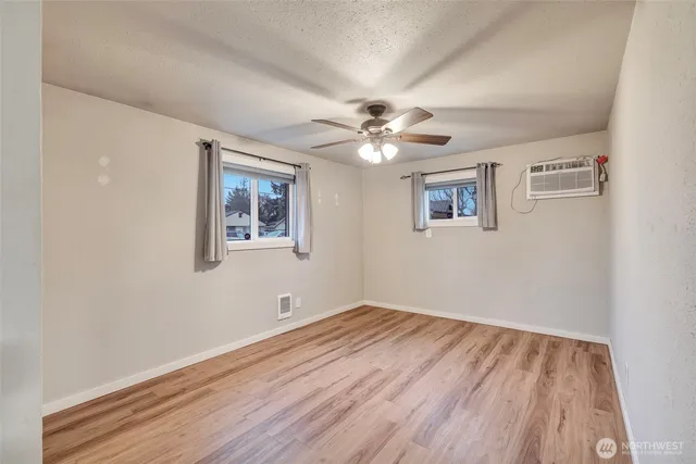 $465,000 | 10915 Davisson Road Southwest, Lakewood, WA 98499