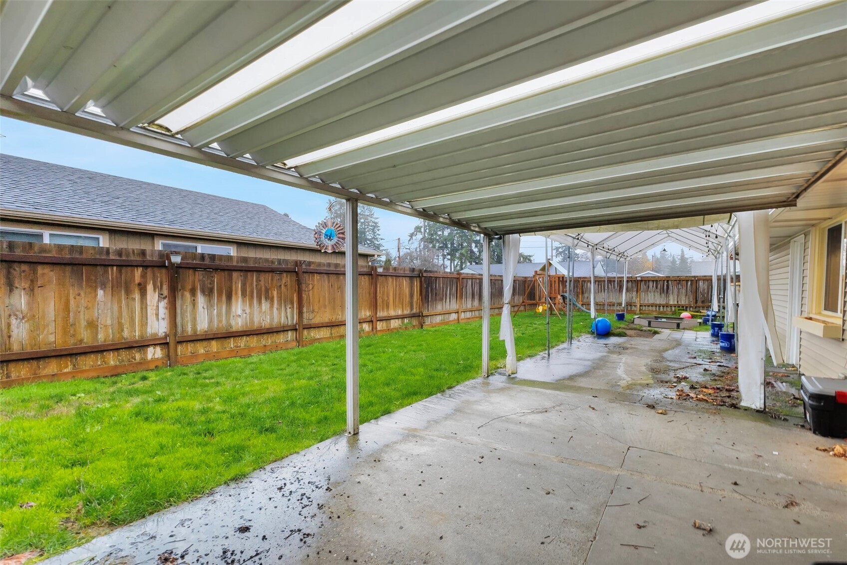 10915 Davisson Road Southwest Lakewood, WA 98499 - Photo 24 of 29 a view of a backyard with plants