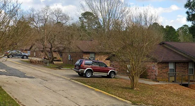 $525 | 344 Redbud Lane, Vivian, LA 71082