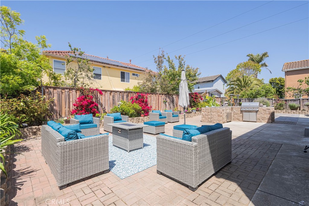 429 Tudor Way Salinas, CA 93906 - Photo 18 of 41 a view of a patio with couches and potted plants