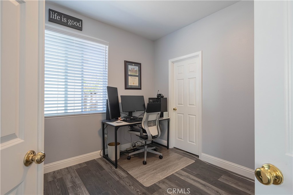 429 Tudor Way Salinas, CA 93906 - Photo 26 of 41 a workspace with wooden floor and a window