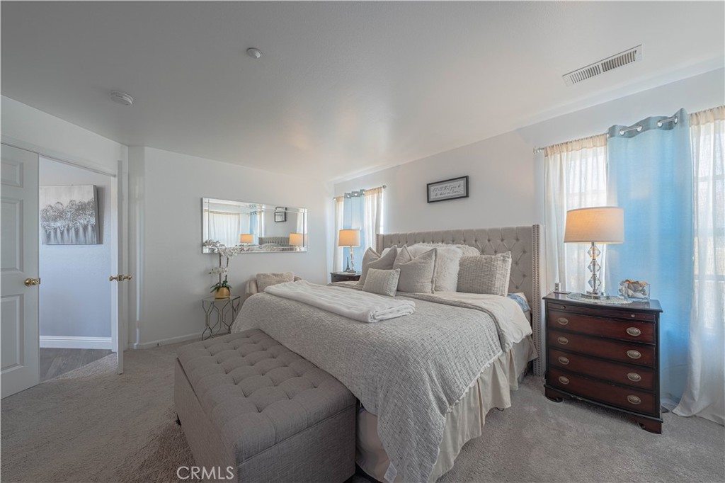 429 Tudor Way Salinas, CA 93906 - Photo 5 of 41 a bedroom with a bed and a dresser