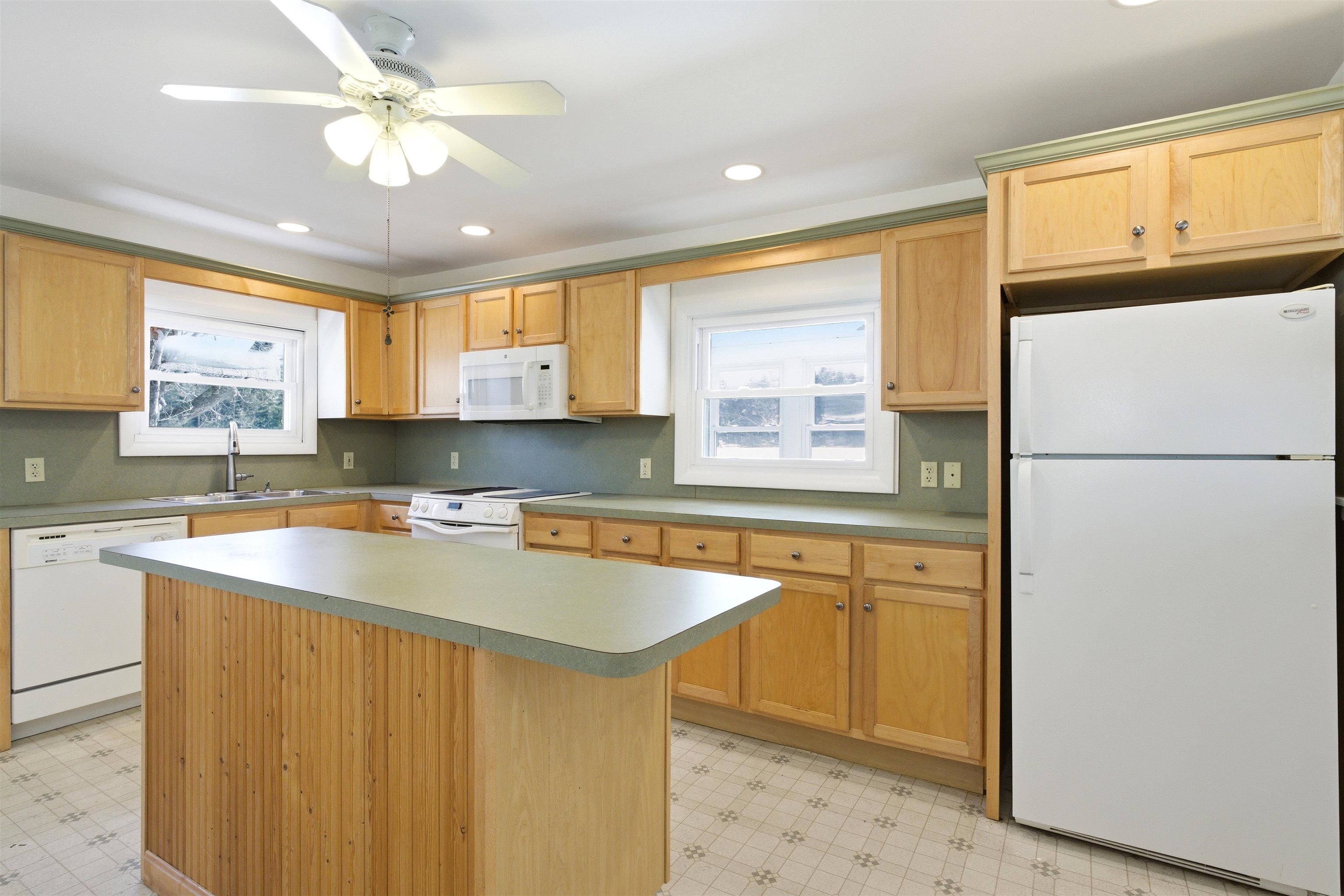 287 Clough Pond Road Loudon, NH 03307 - Photo 14 of 38