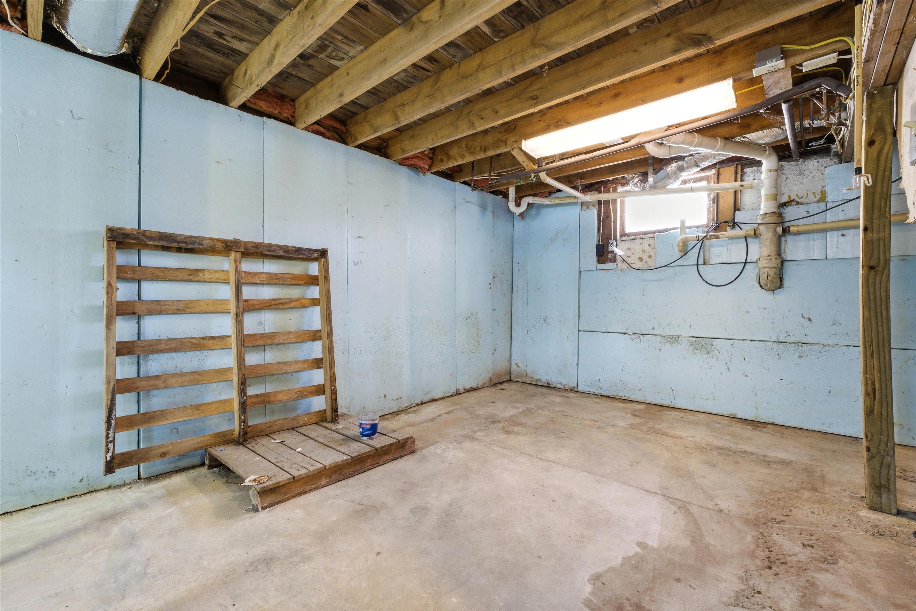 287 Clough Pond Road Loudon, NH 03307 - Photo 32 of 38